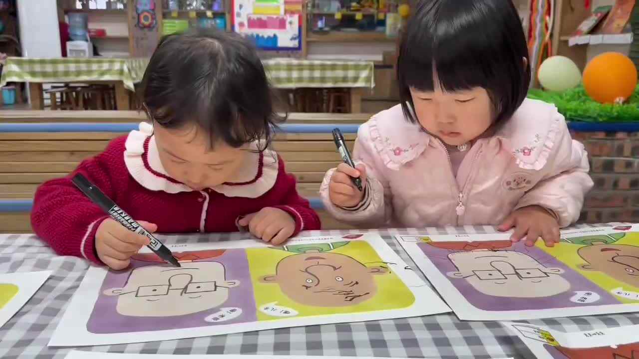 2026.3.10实验小班4号王艺霖—绘画《爷爷和爸爸》