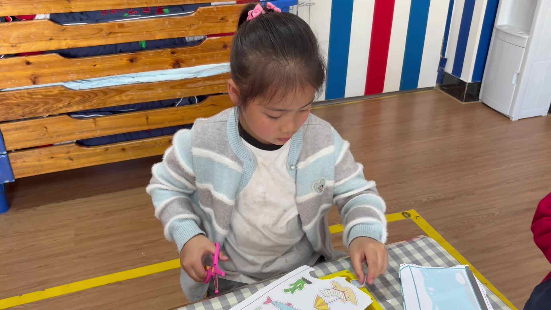 2026.3.12学B班李一安——剪纸游戏