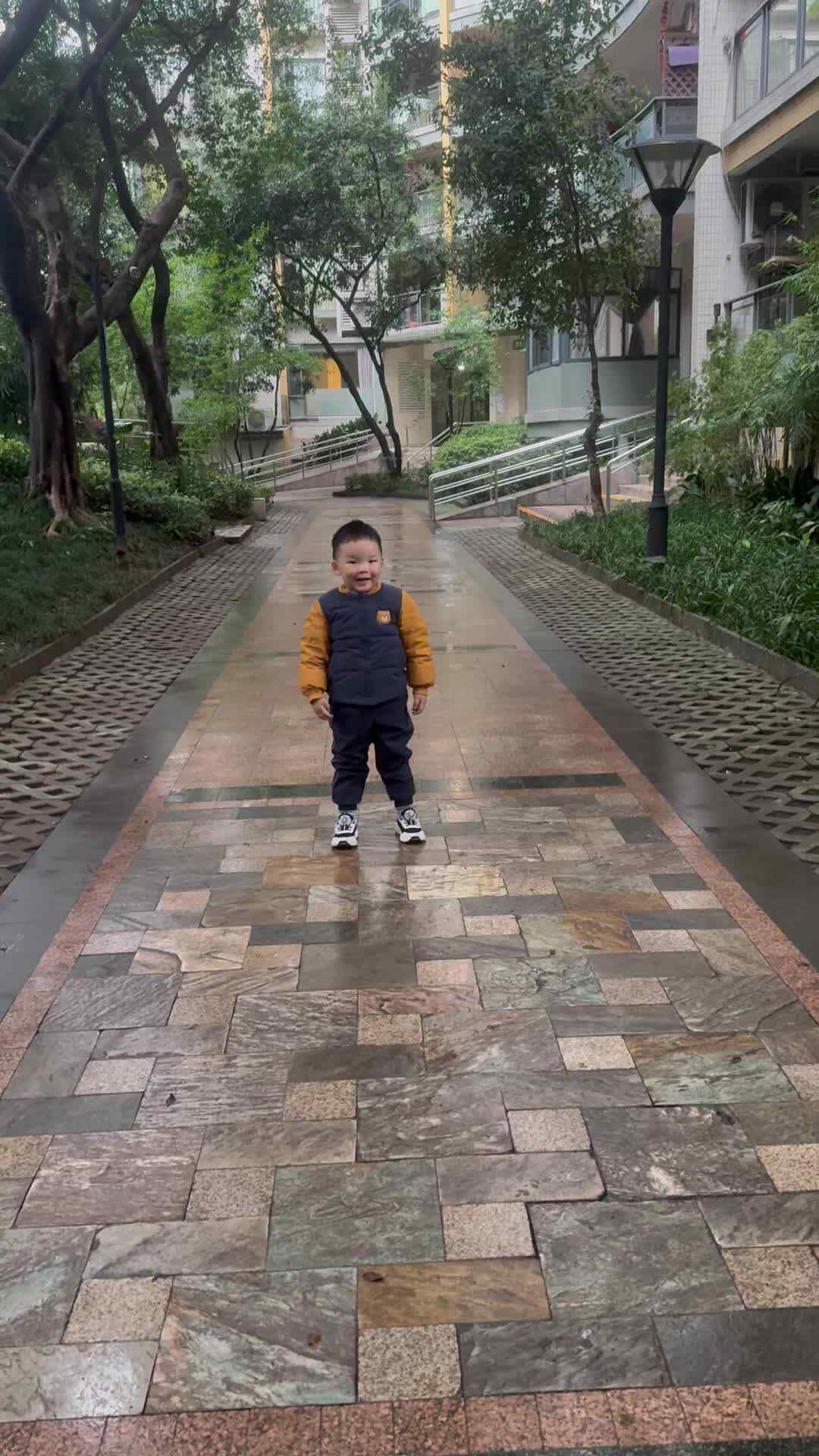 实验小班3号谢缙宇