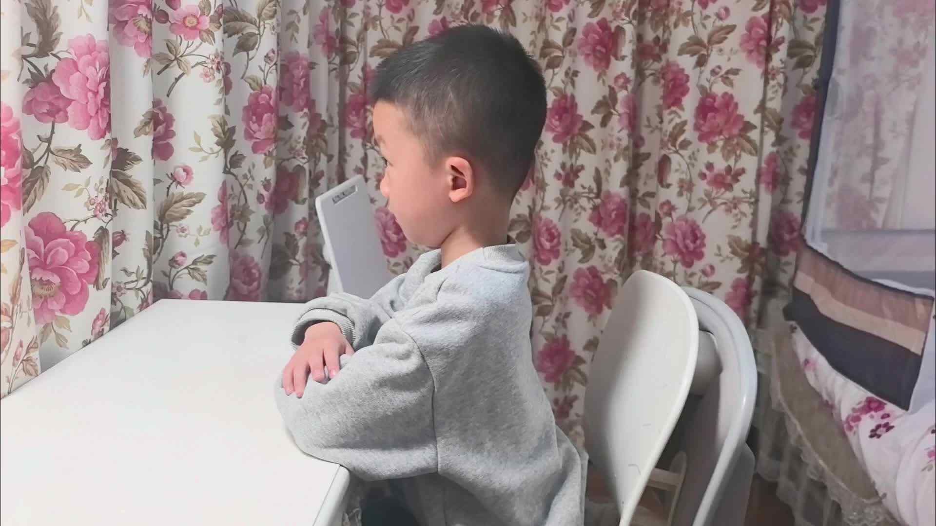 坐姿练习，站姿练习