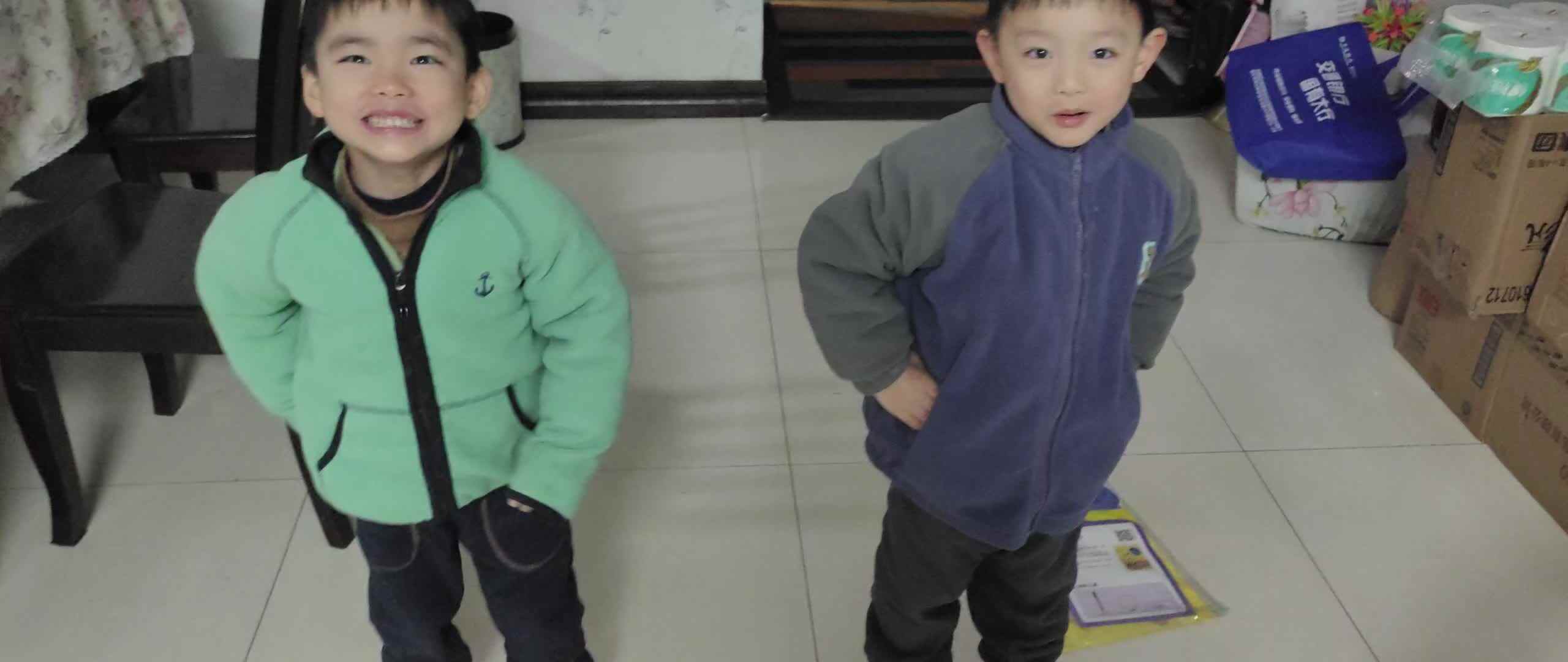 大A班2026.3.18李柯辰李柯佑袋鼠跳.mp4