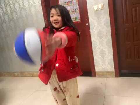 练习拍篮球动作