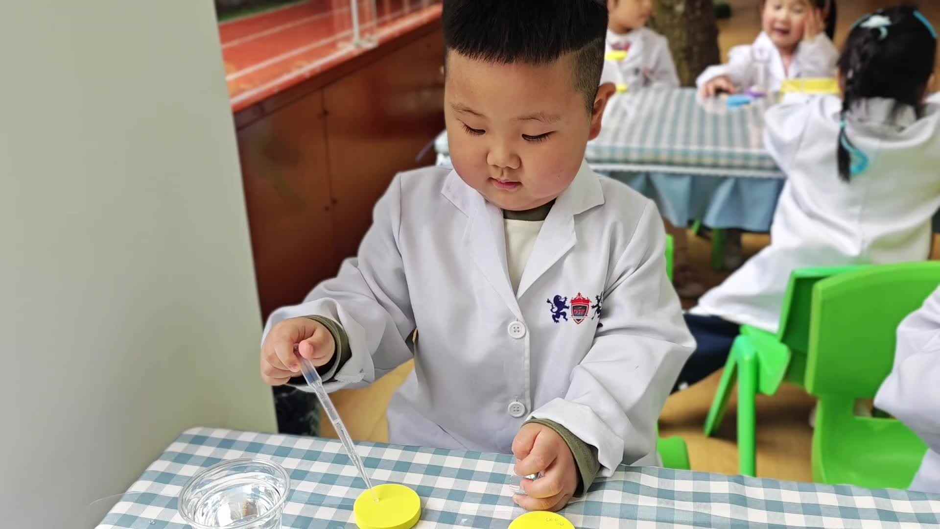 科学实验《水胶水》.mp4