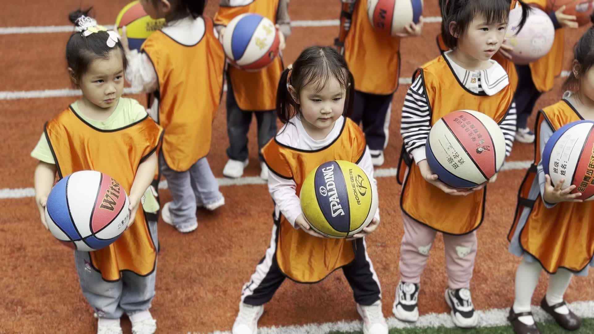 2026.4.16   易诗淳  体能《篮球》.mp4