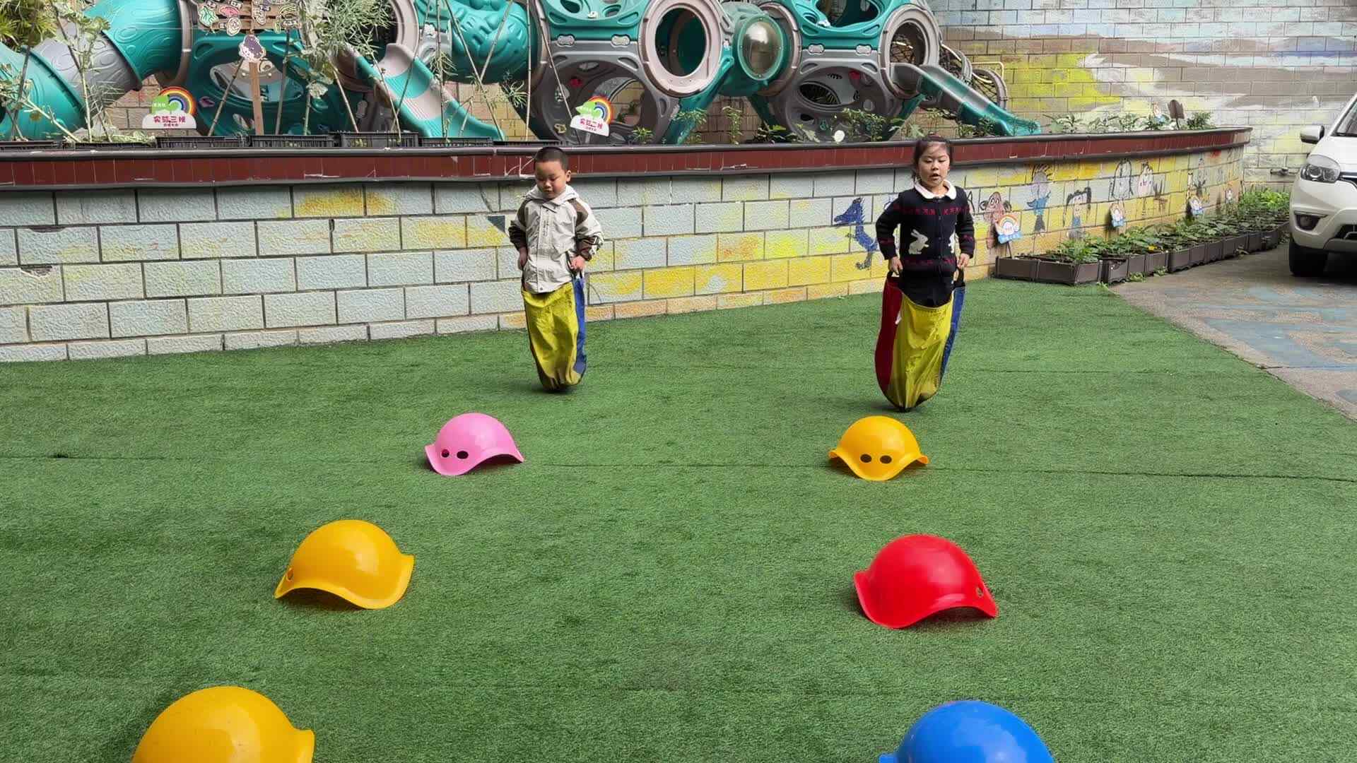 2026.4.9 实验大班 徐嘉毅、高芊源——袋鼠跳跳跳