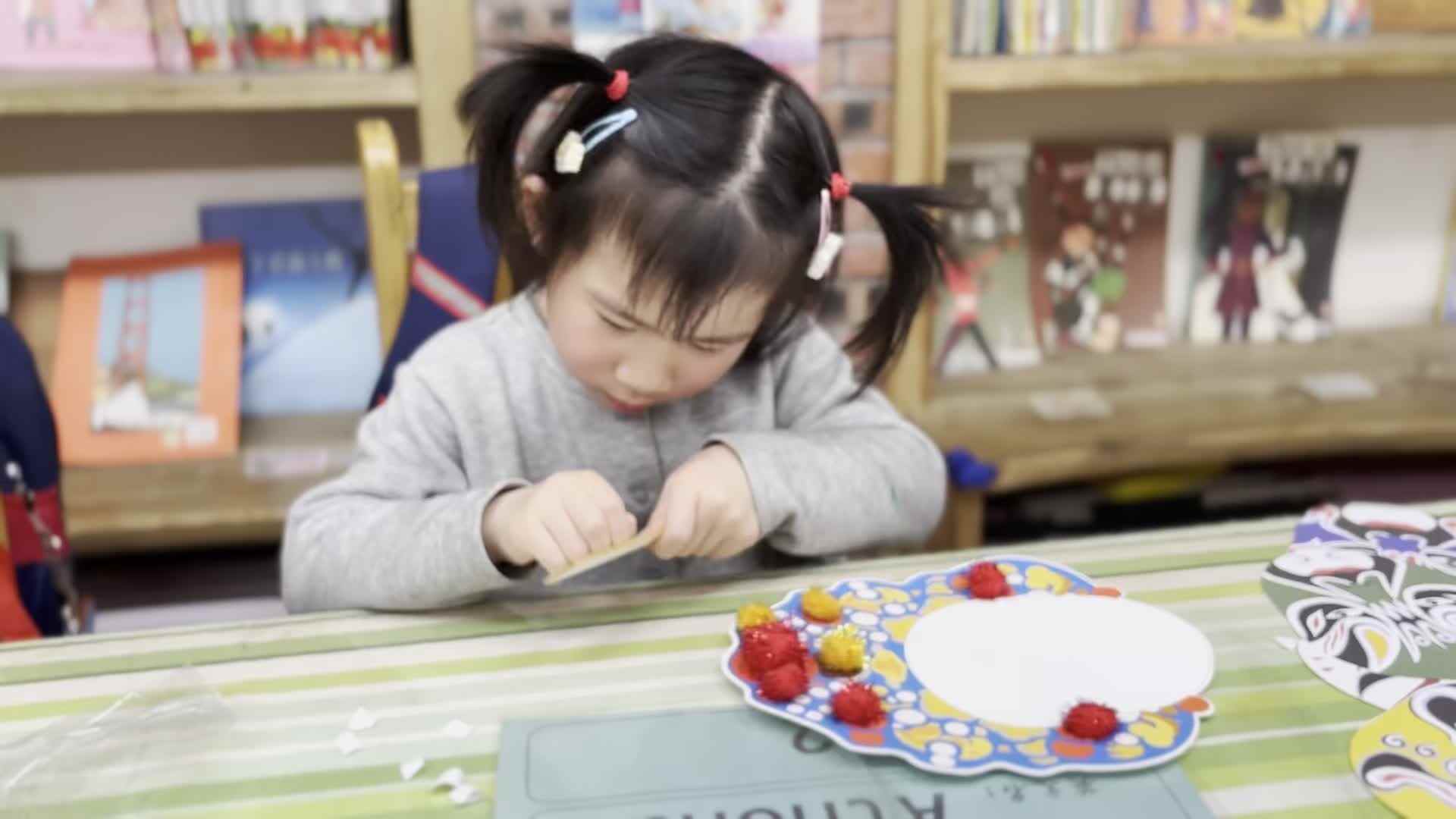 2026.4.10  实验中班 易诗淳《川剧脸谱》.mp4