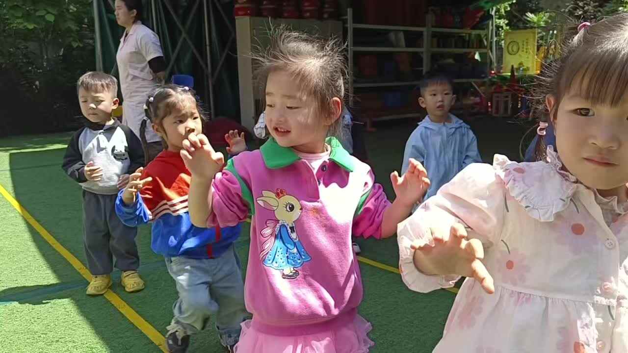 2026年4月30日周晨羽主题：早操活动（学校教育教学活动）