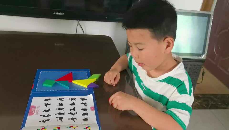 ⁣学B班吕子垚操作（人物篇七巧板）2026.4.19