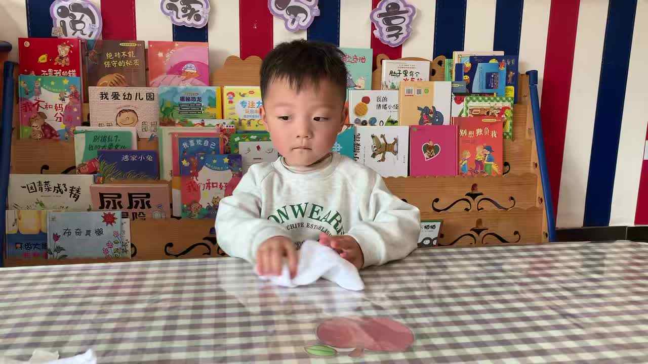 ⁣2026年4月10日    刘佳锐《叠毛巾》学校教育教学活动