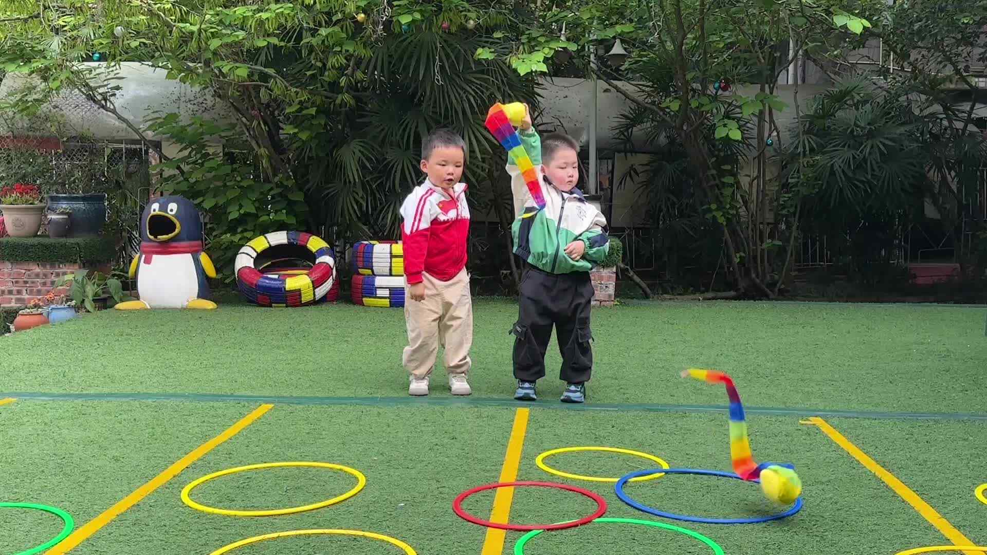 2026.4.8实验小班8号杨卓浩—体能活动