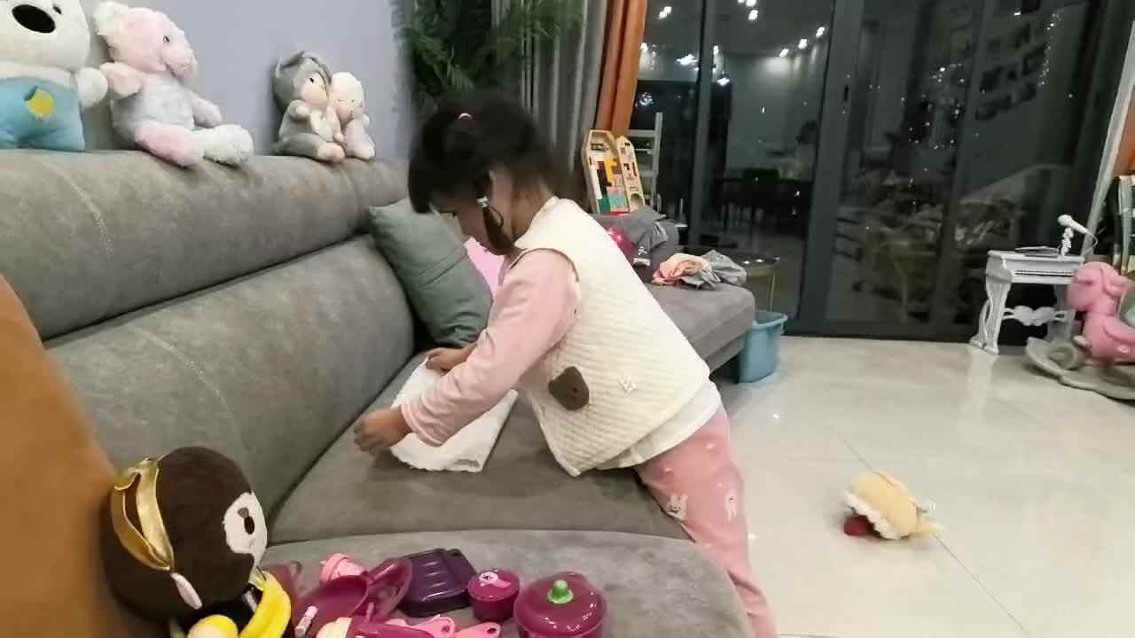 《叠被子》89433.mov