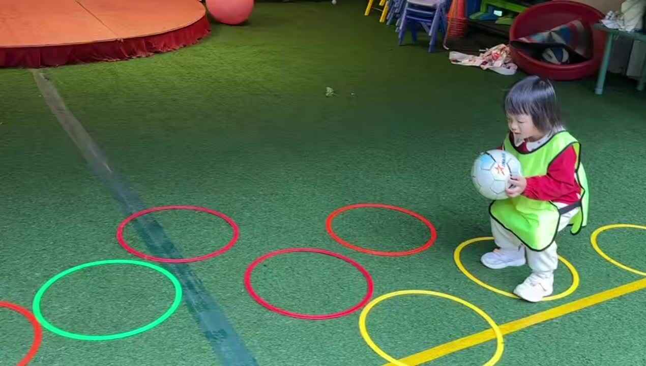 2026.4.20实验小班10号刘晨溪—快乐体智能