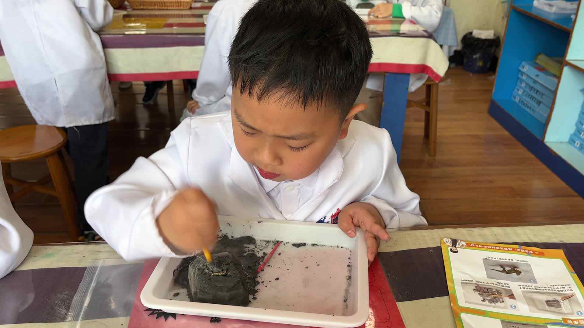 ⁣⁣2026.4.10 实验1班 科学实验-赵航毅