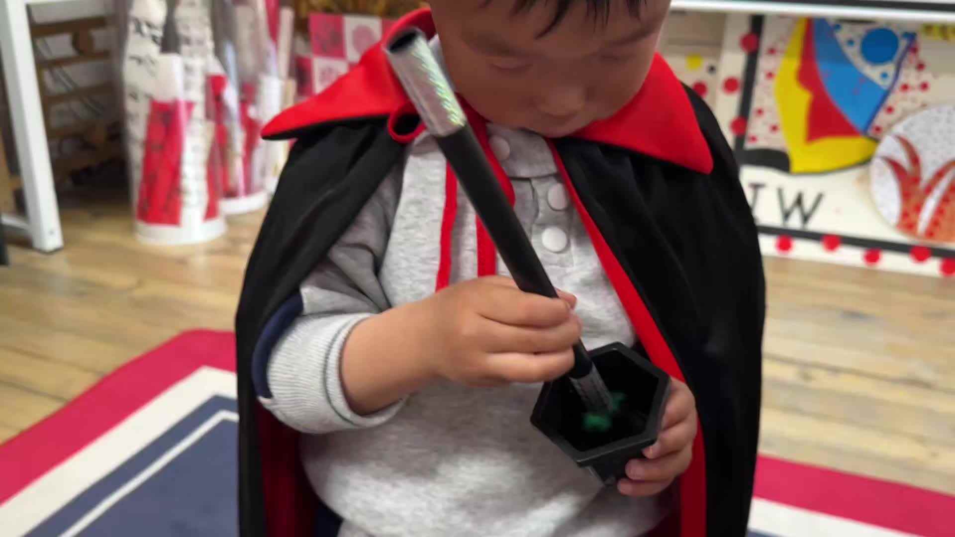 2026.4.24实验小班7号程翊童魔术课