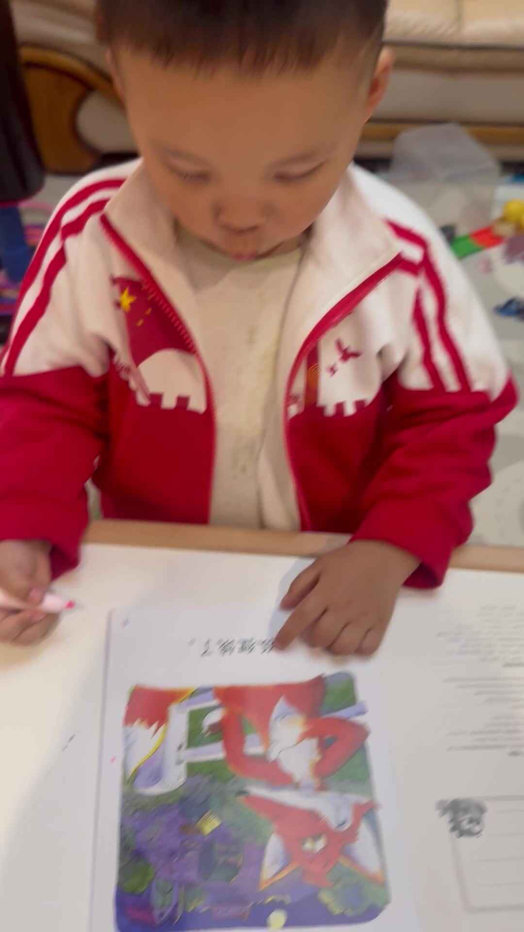 实验小班3号谢缙宇