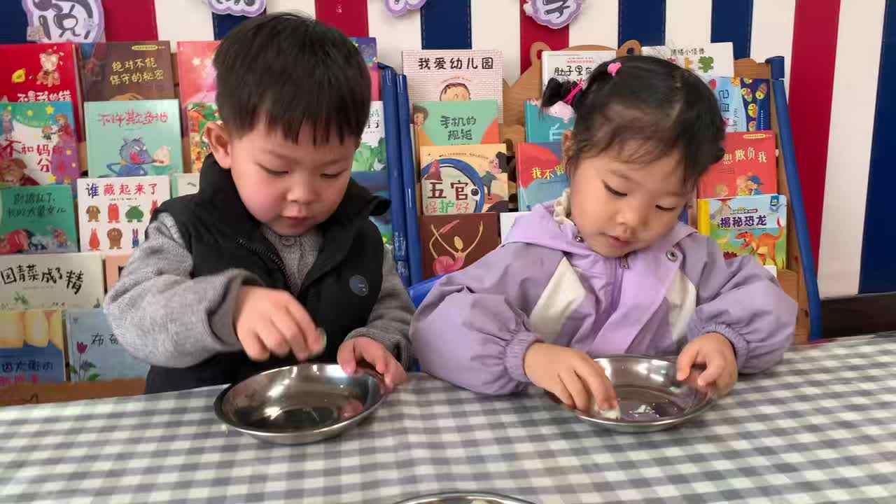 2026年4月2日 谭婼兮生活自理能力练习《剥鹌鹑蛋》学校教育教学活动