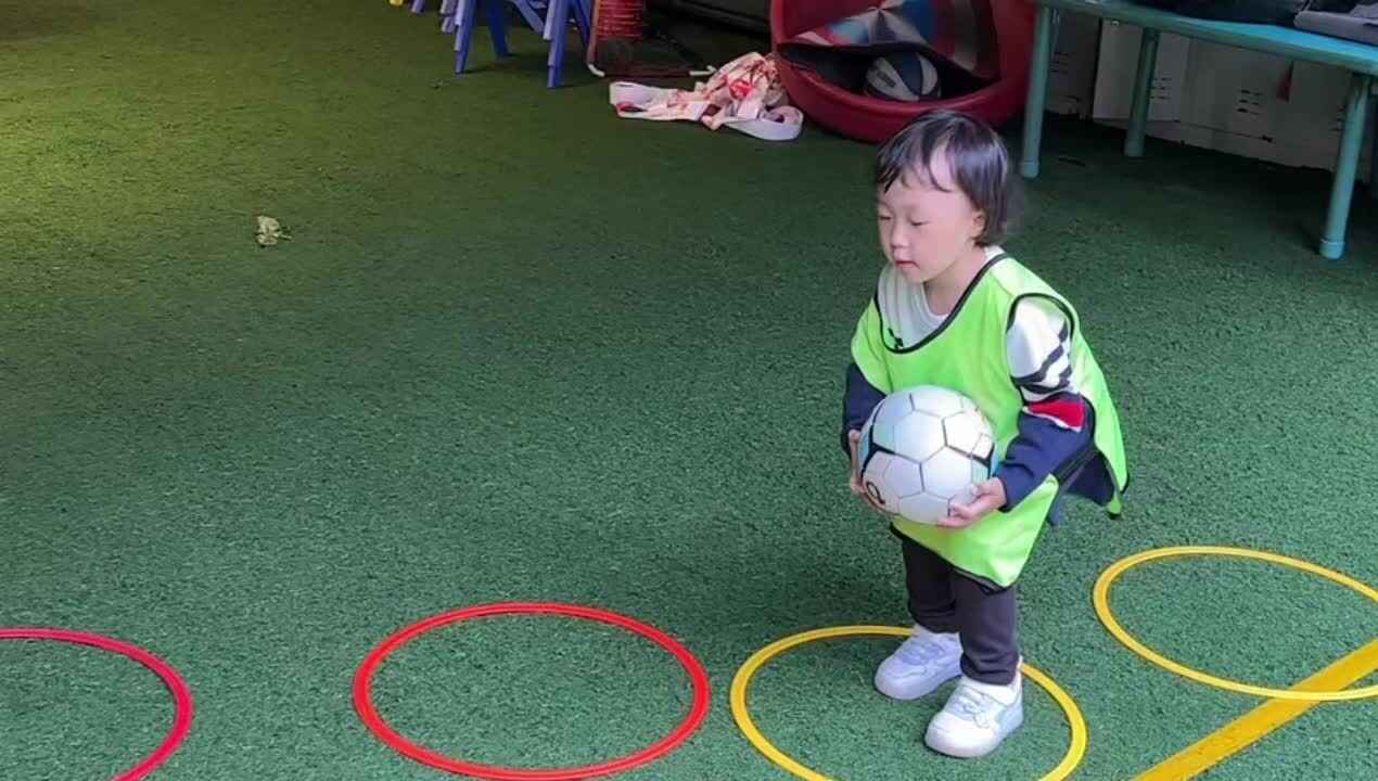 2026.4.20实验小班4号王艺霖—快乐体智能