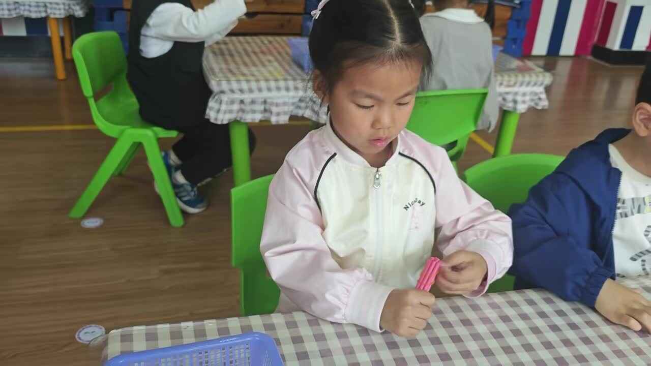 2026.4.21大B班 黄芮晞 捆小棒