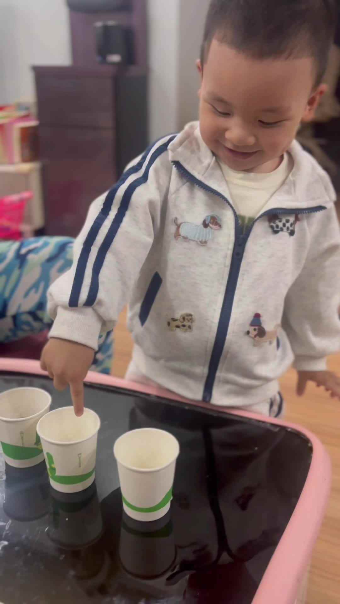 2026.4.29 实验小班 胡舒阳 品尝“酸、甜、咸”