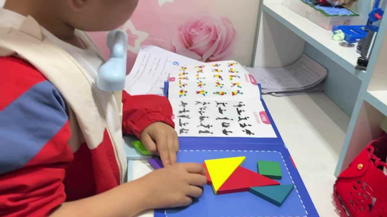 ⁣⁣4.15 学b 田熙辰（拼七巧板） trim.D4B7870B-C86A-40BF-A837-3F763A3B4630.MOV