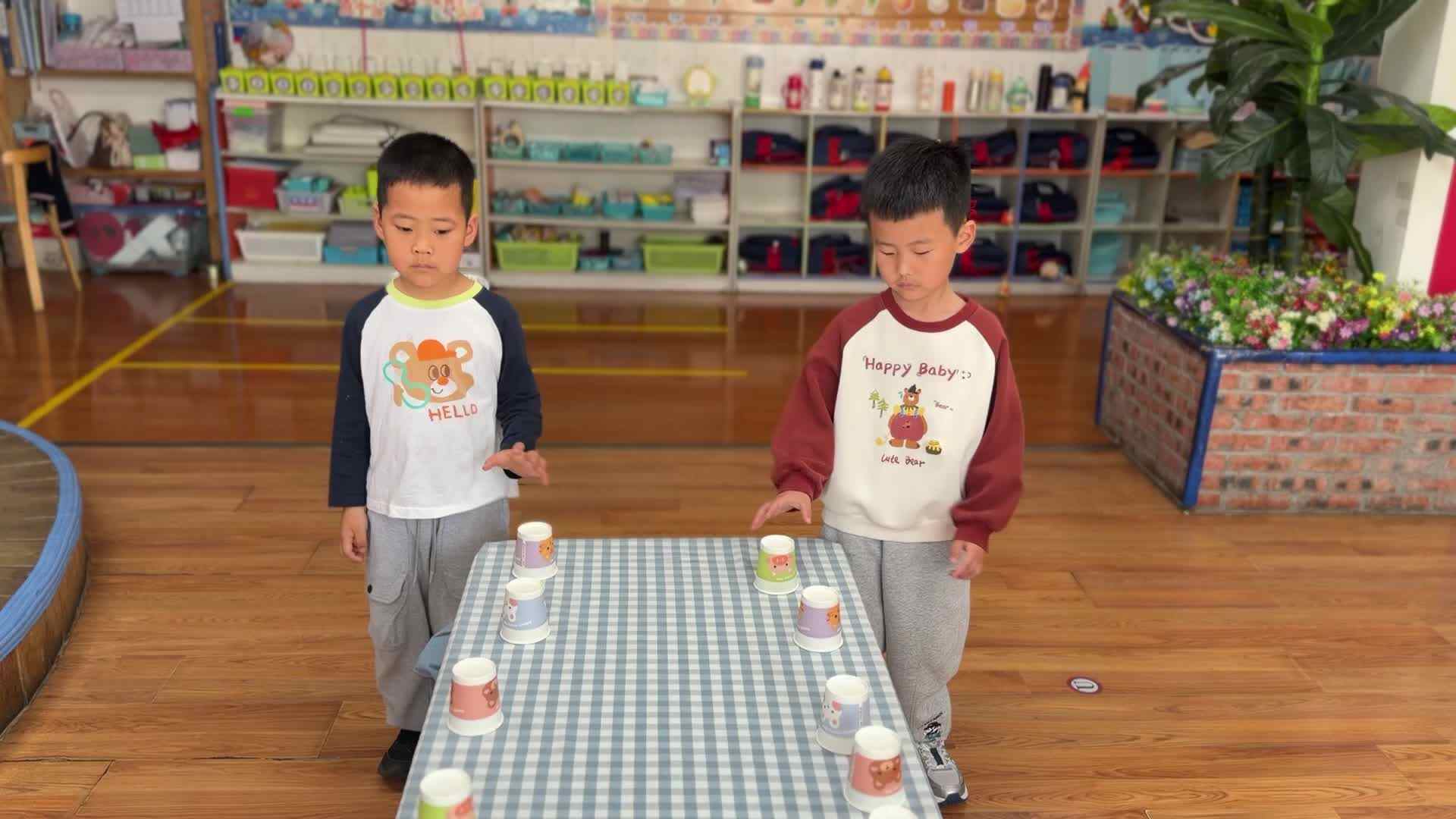 2026.4.10 实验大班 廖浚博、郑铭瑞——我和纸杯做朋友