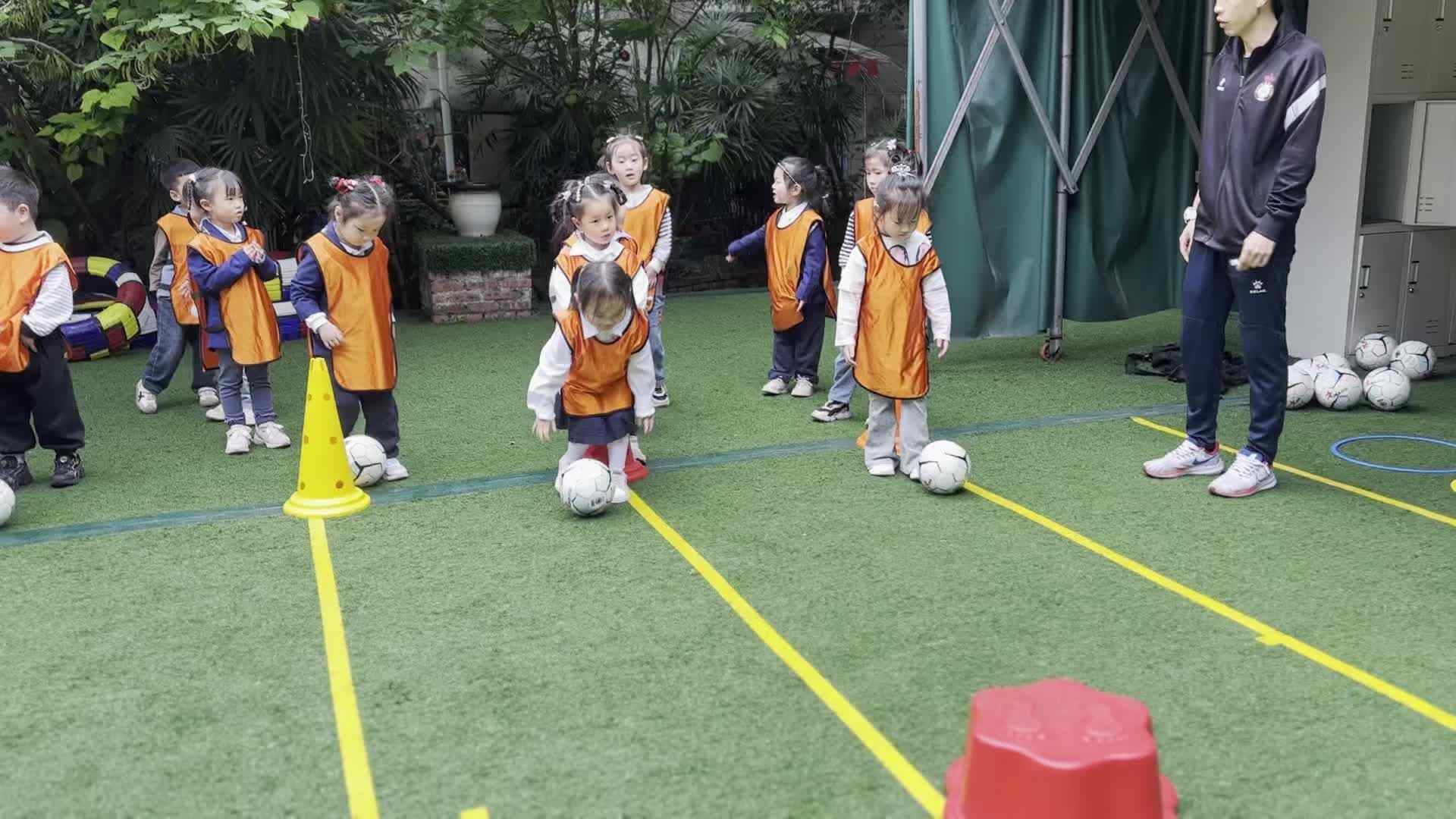 2026.4.20杨珺尧《足球课堂》.mp4