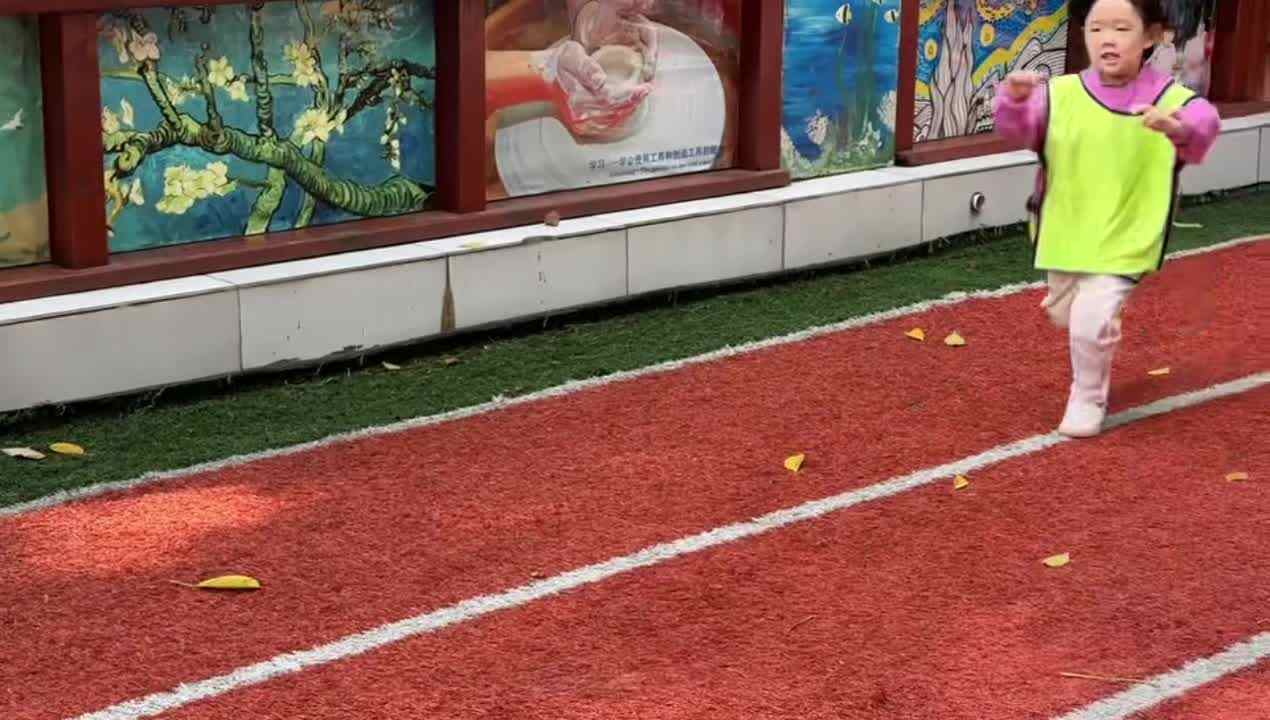 2026.4.16实验小班5号景念安—快乐体智能