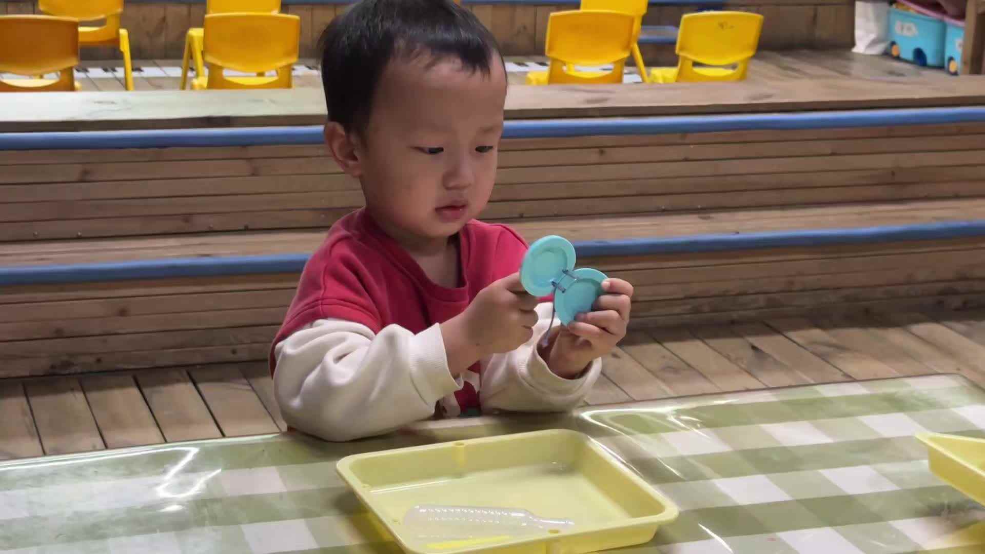 2056.4.21实验小班1号蔡瑞桐—科学·不一样的声音