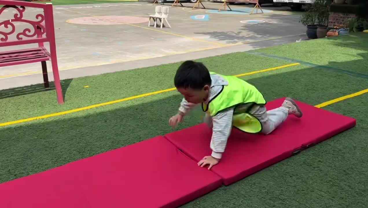 2026.4.10实验小班3号谢缙宇体能活动