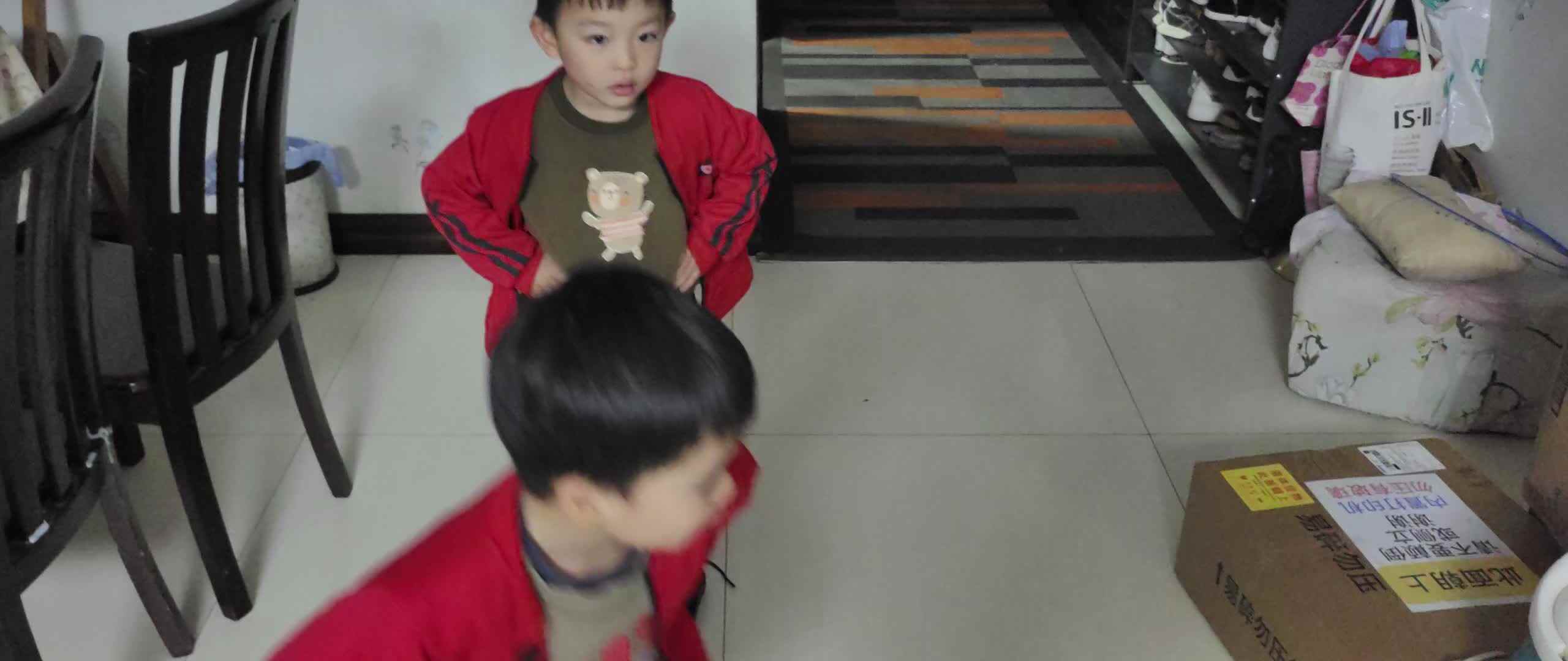 ⁣大A班2026.4.1李柯辰李柯佑左右跳.mp4