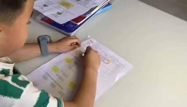 ⁣⁣⁣大B班吕子垚完成语文作业单（2026.4.25）.mp4