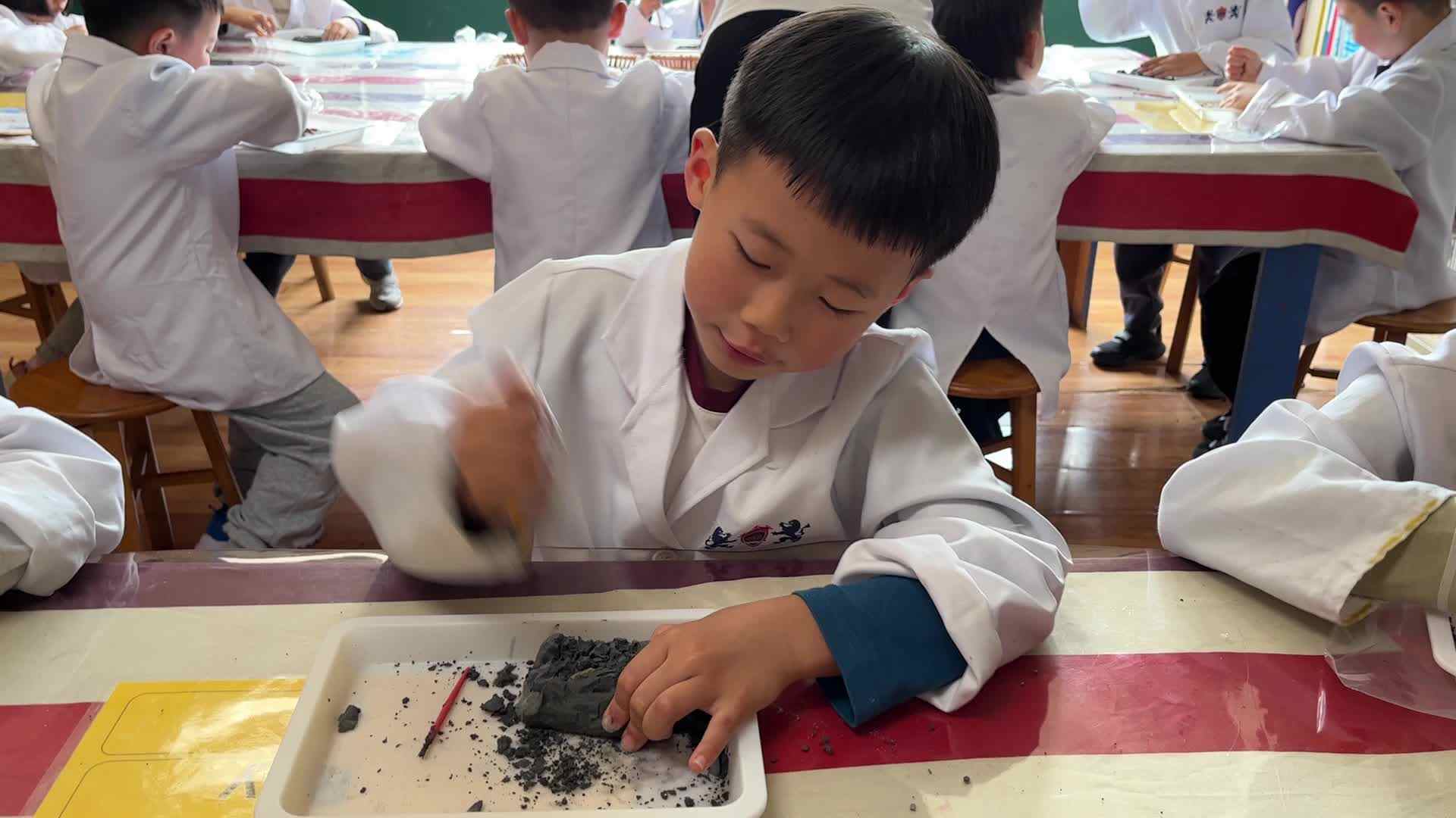 ⁣⁣2026.4.10 实验1班 科学实验-胡宸瑞