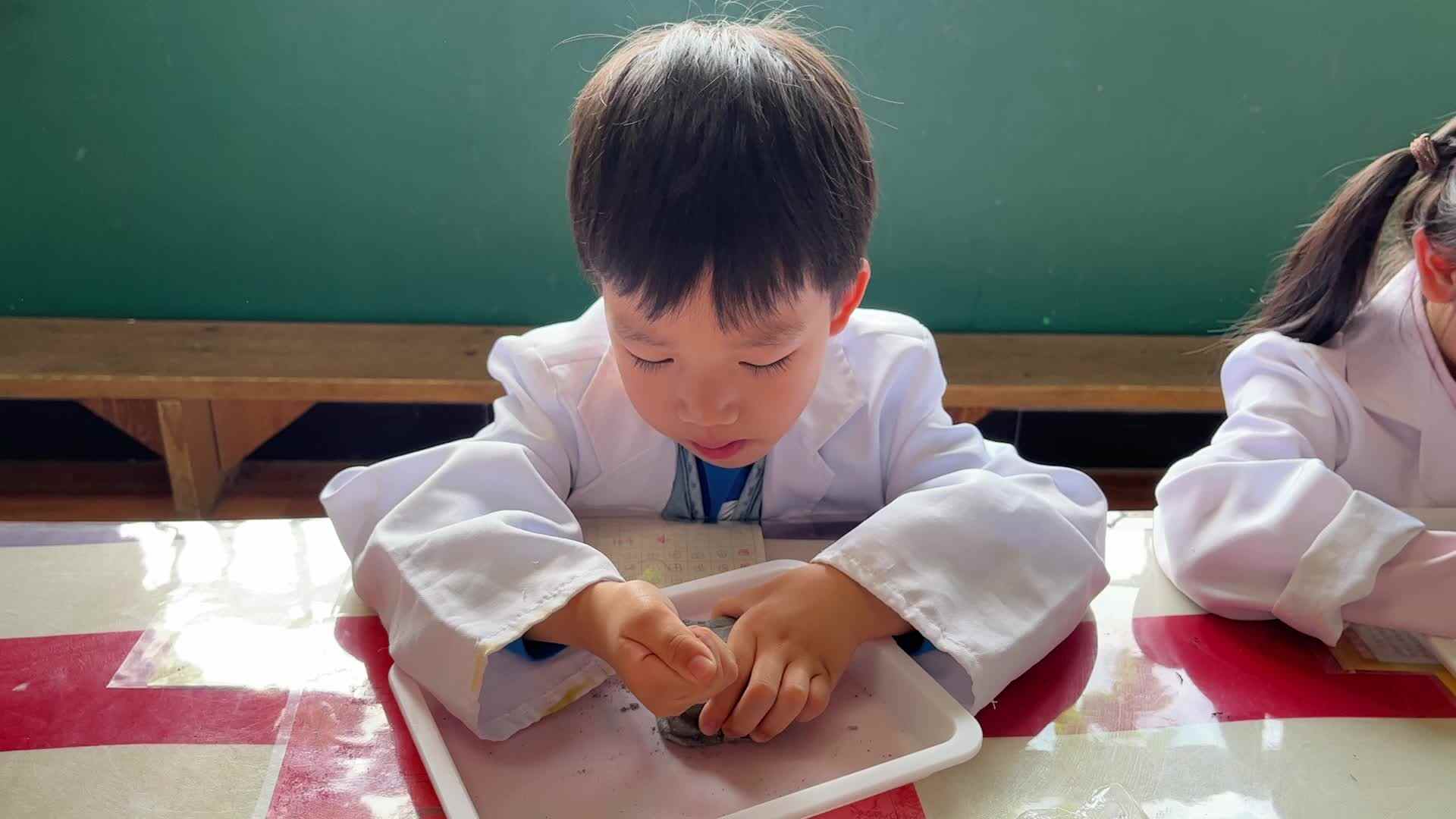 ⁣⁣⁣⁣⁣⁣2026.4.10 实验1班 科学实验-蒋开心