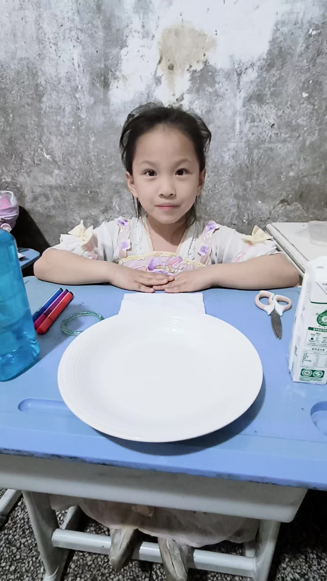 2026.4.11学前a班唐依依科学小实验《水中烟花》