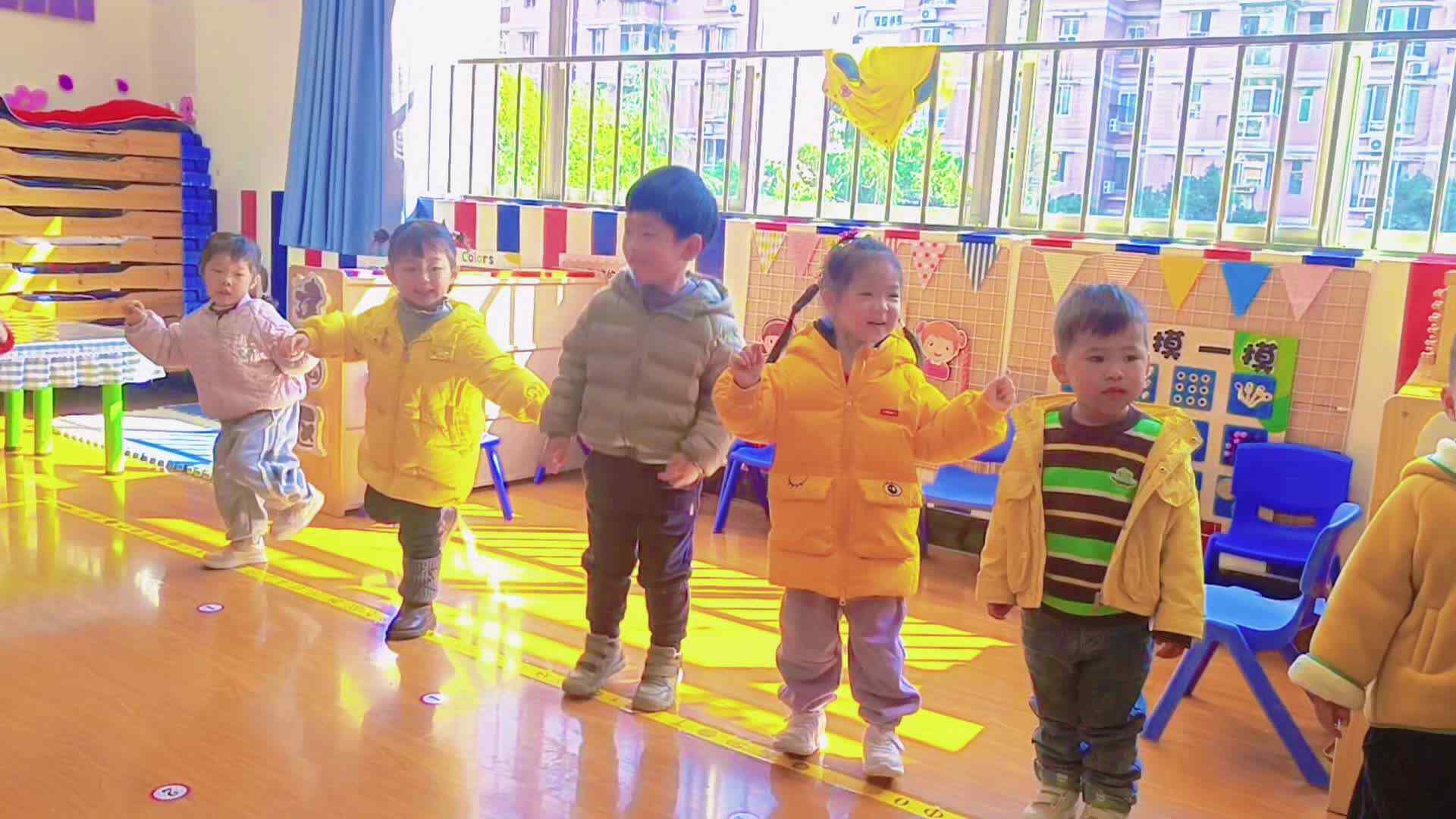 小A班 打倒保龄球