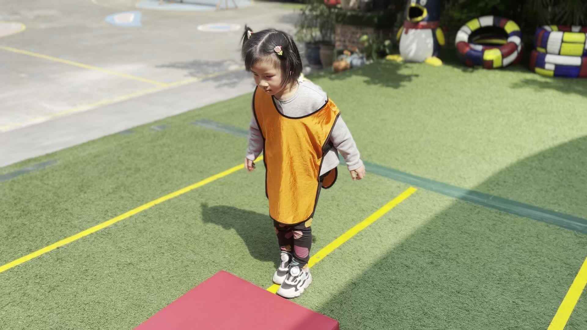 2026.4.9  实验中班 易诗淳《体智能》.mp4