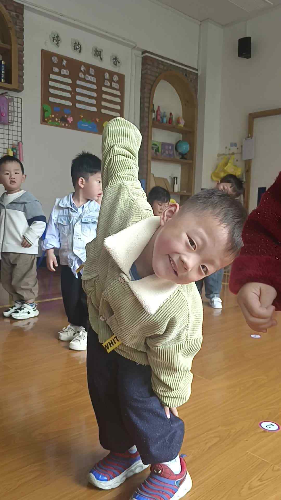 ⁣2026 4 8刘佳锐《室内早操》⁣（学校教育教学活动）