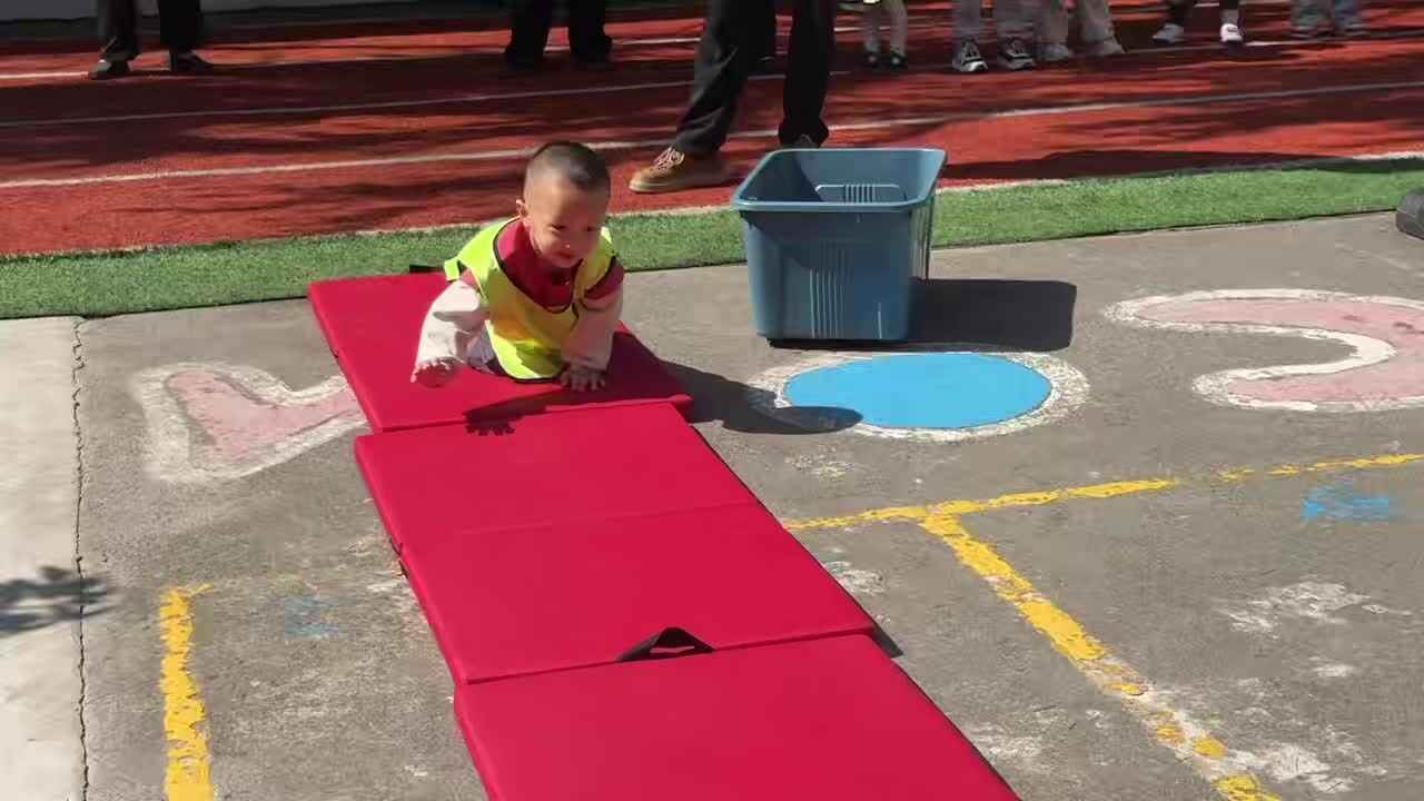 2026.4.30实验小班1号蔡瑞桐—快乐体智能