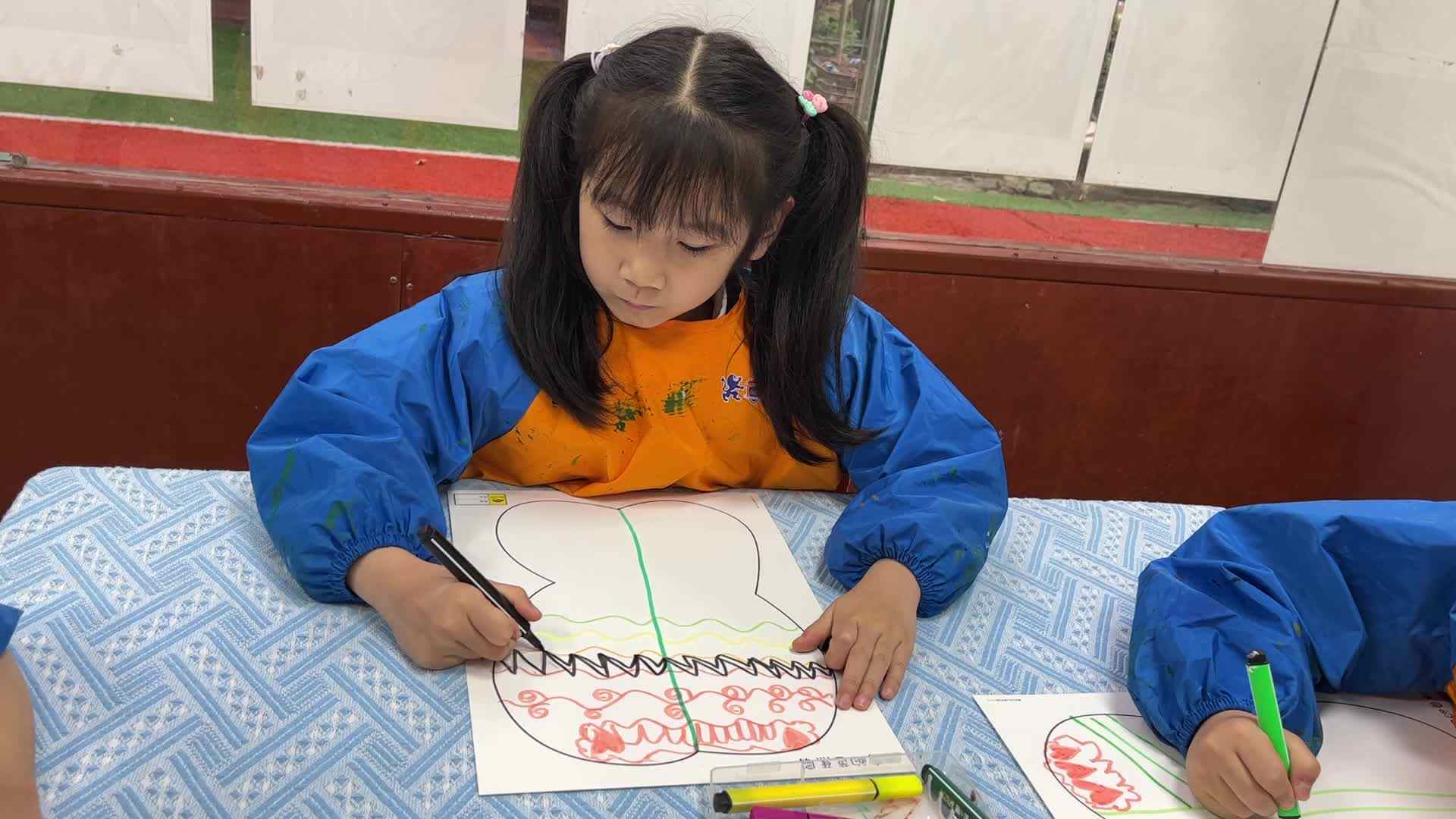 2026.4.29实验1班美工课《神奇的芭蕉扇》