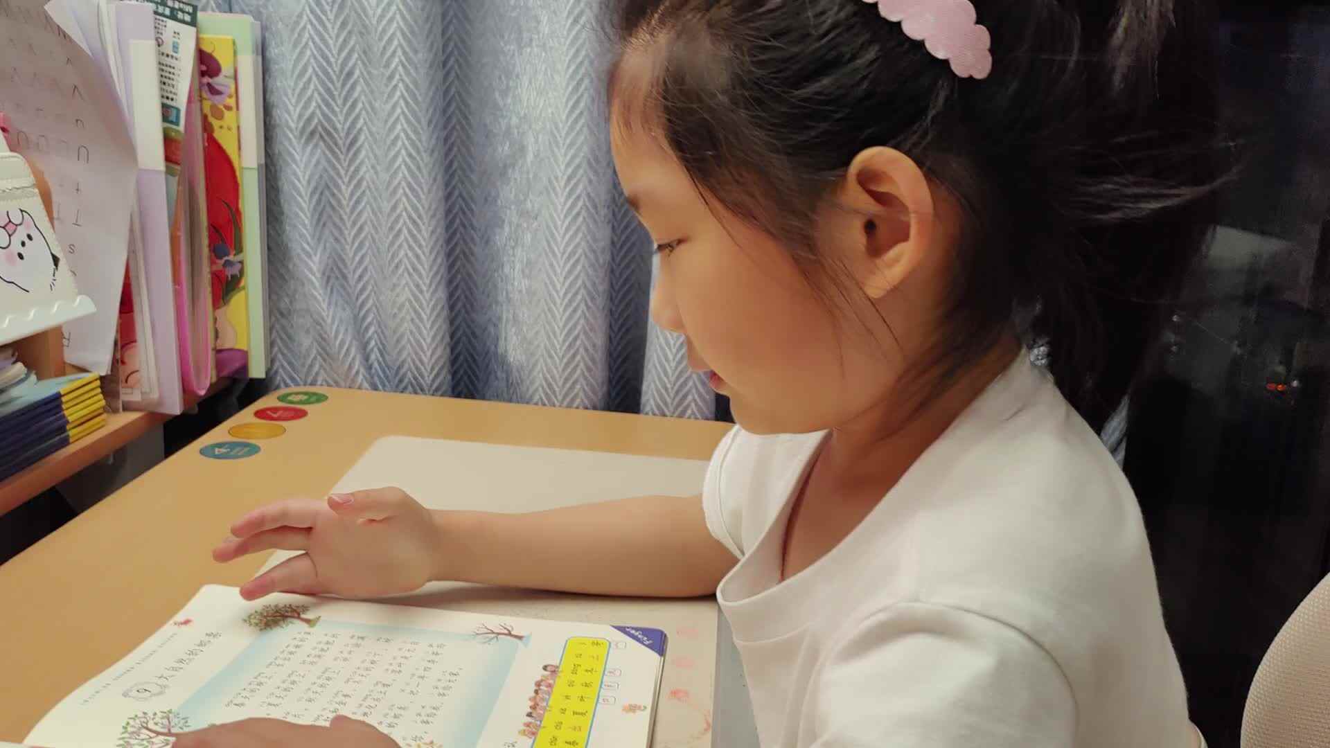 ⁣⁣⁣⁣2026年4月23日学前B班宁汐言读课文:大自然的邮票