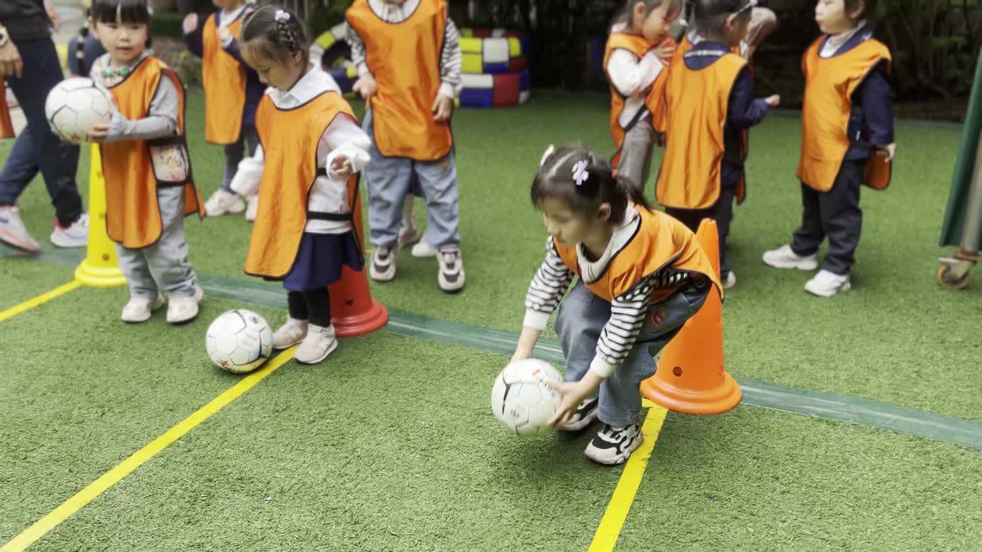 2026.4.20易诗淳《足球课堂》.mp4