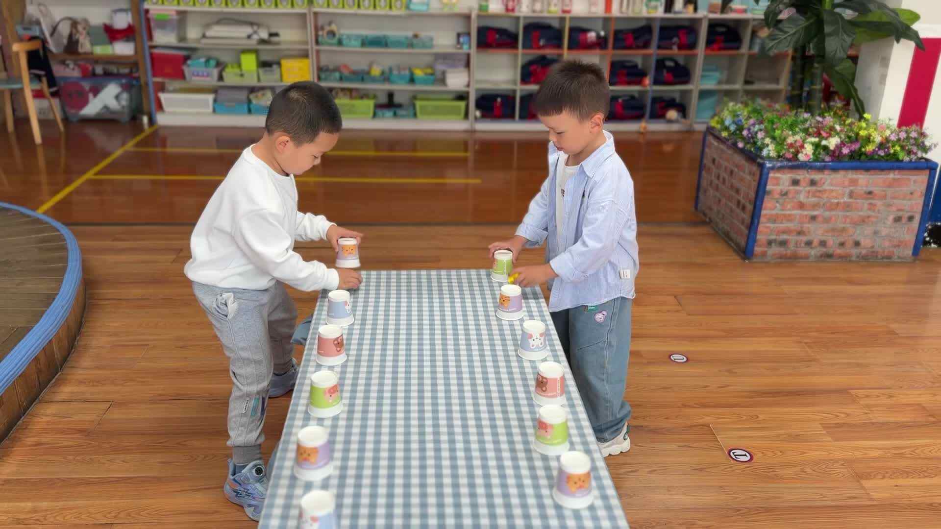 ⁣2026.4.10 实验大班 徐嘉毅、吴羡——我和纸杯做朋友