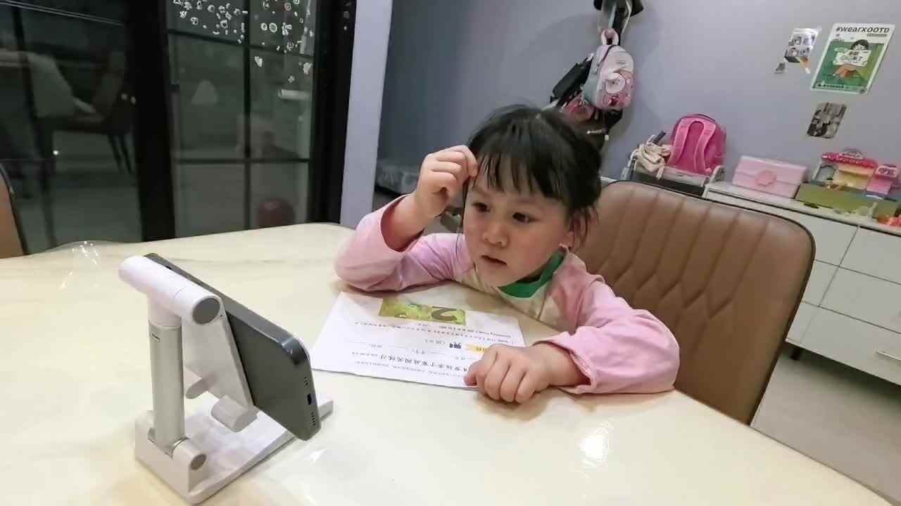 跟唱儿歌《Counting from 1-20》89382.mov