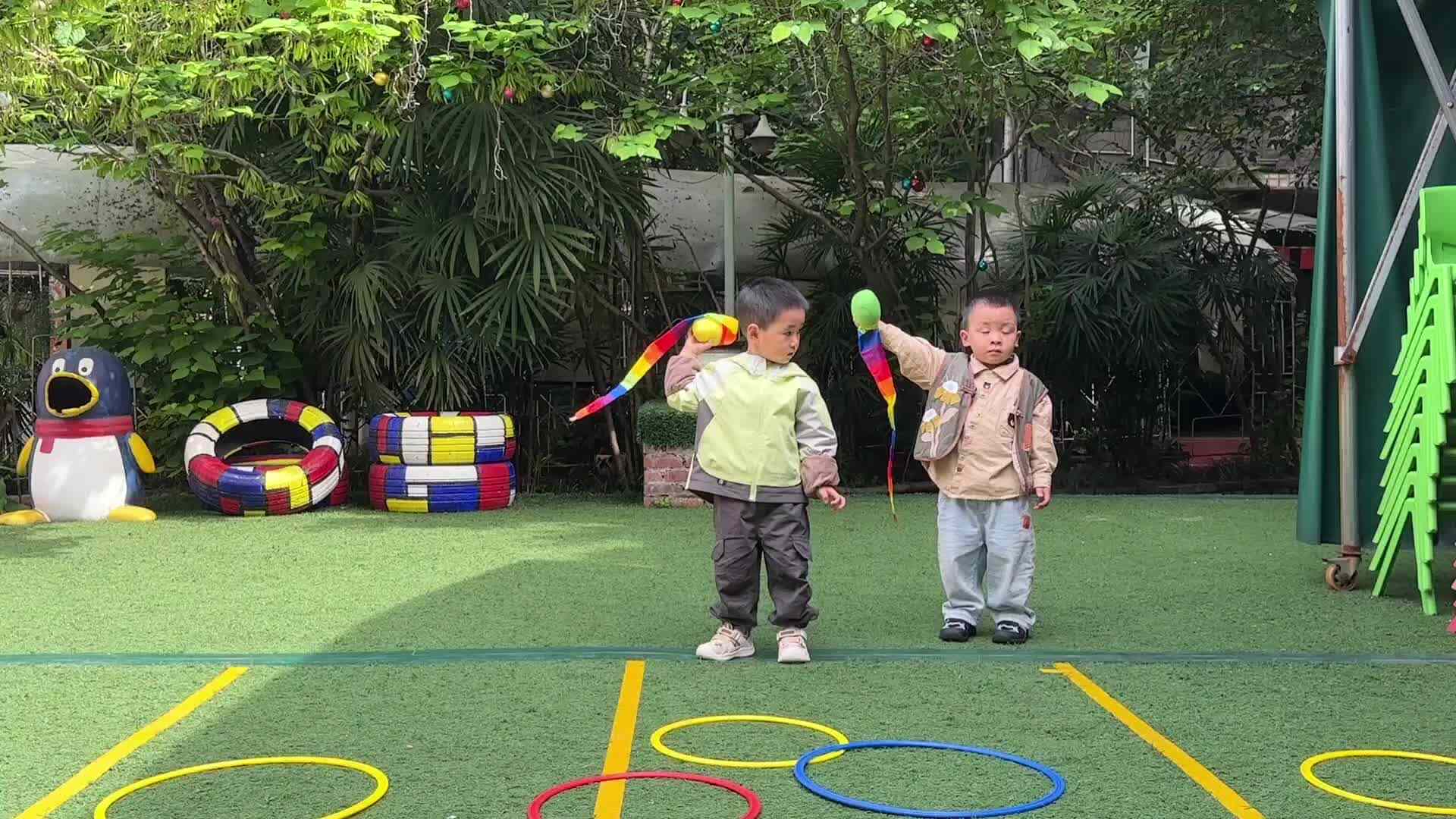 2026.4.8实验小班9号胡舒阳—体能活动