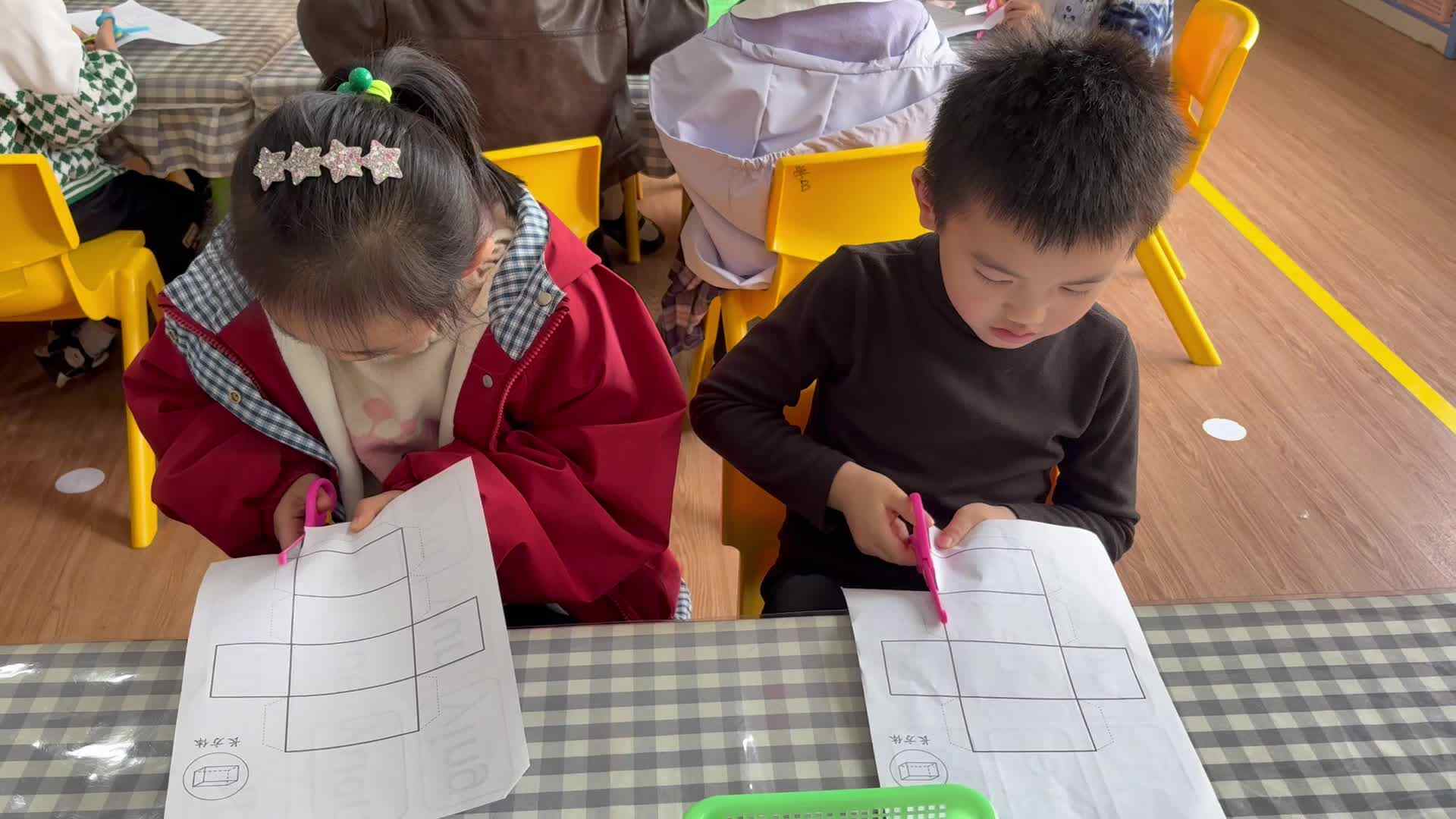 2026.4.1学B班谭诗琦胡晋瑜——探索长发体展开图形