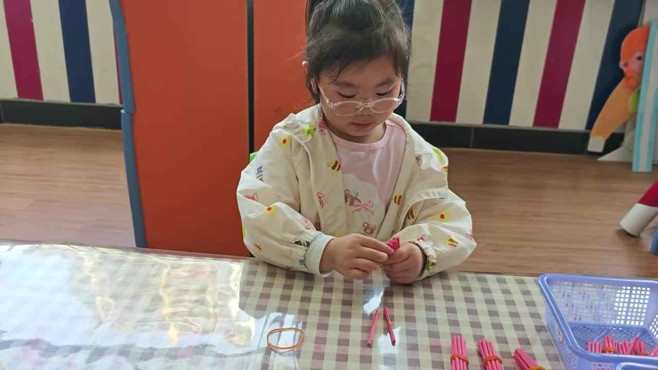 2026.4.21大B班 徐歆恬 捆小棒