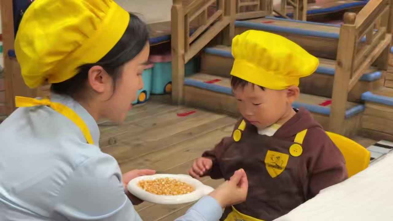 2026.4.15实验小班7号程翊童—食育课《爆米花》