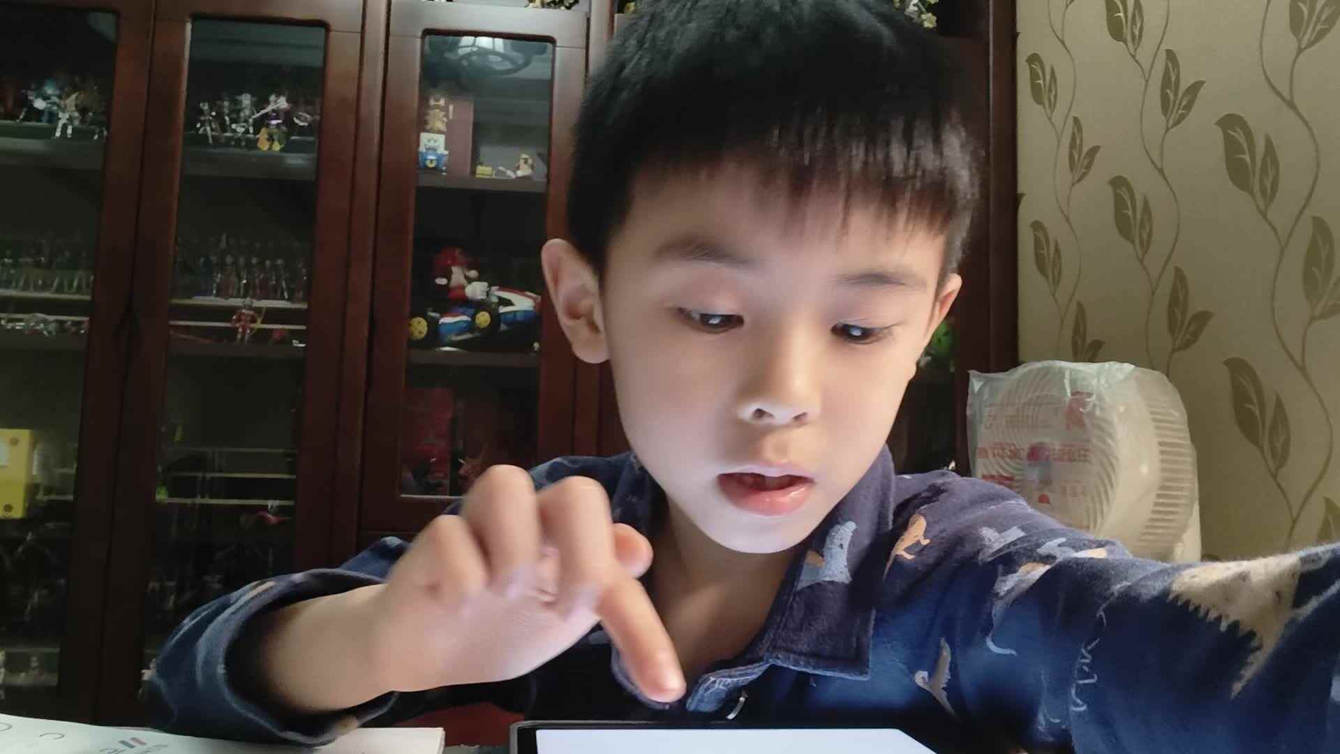 学b刘倬宇跟读英语二20260418.mp4