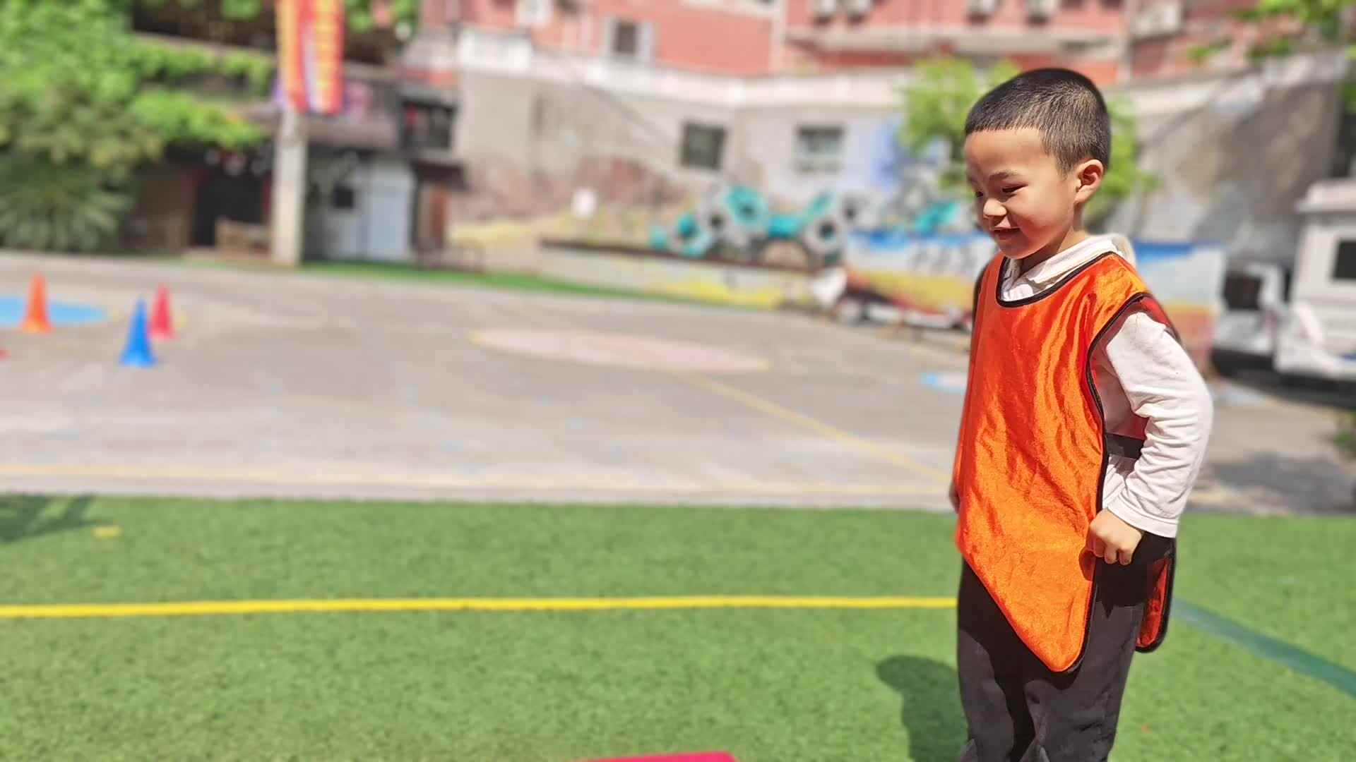 2026.4.9  实验中班 姜清译 《体智能》.mp4