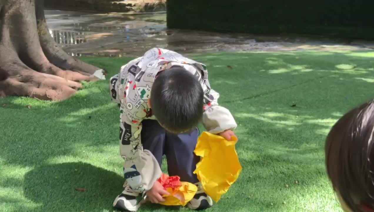 2026.3.30实验小班2号叶弋猷—户外活动